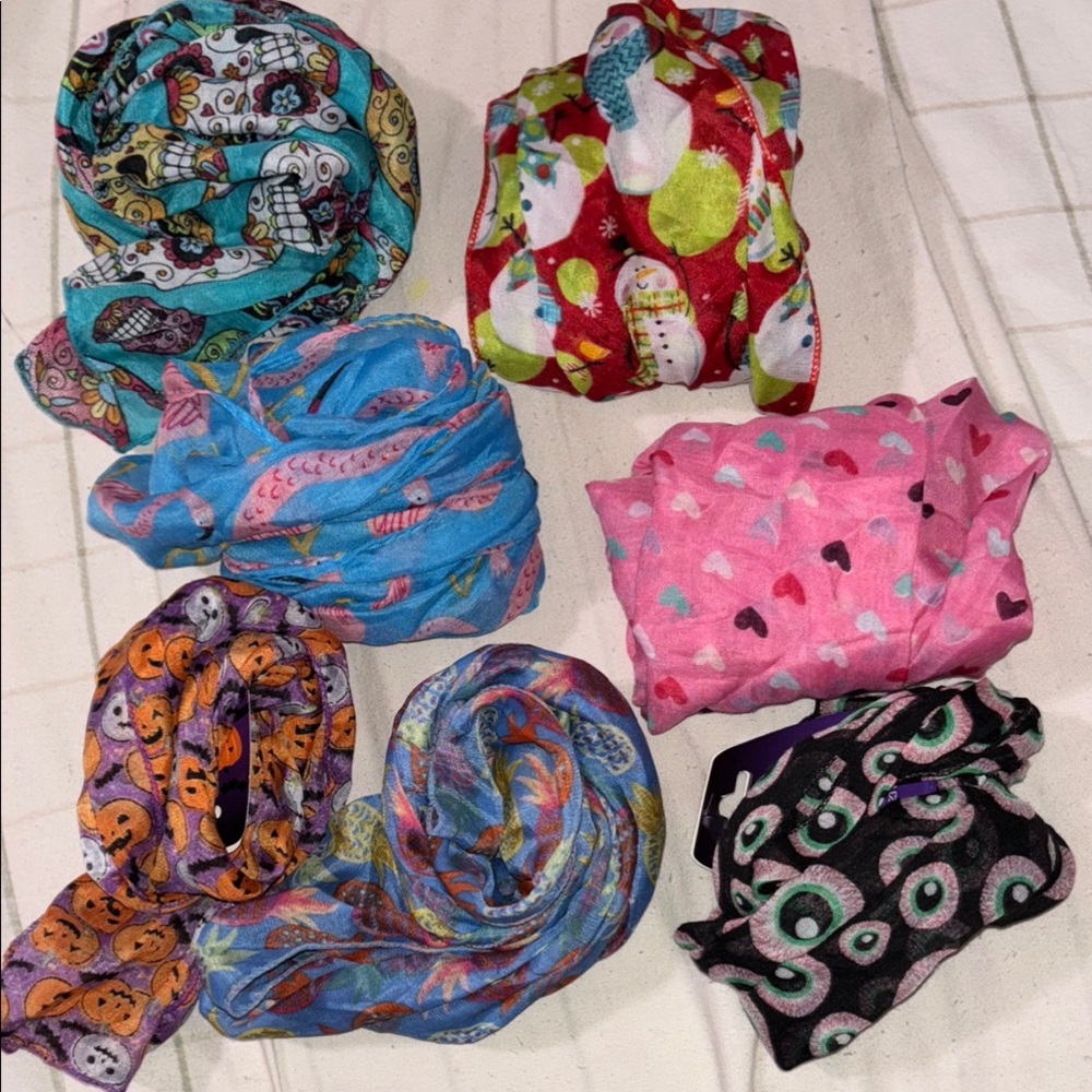 (7) Random Colorful Scarf
